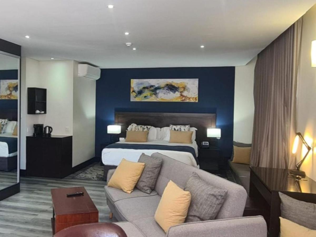 The Grand Aria Hotel And Conference Centre Gaborone Zimmer foto